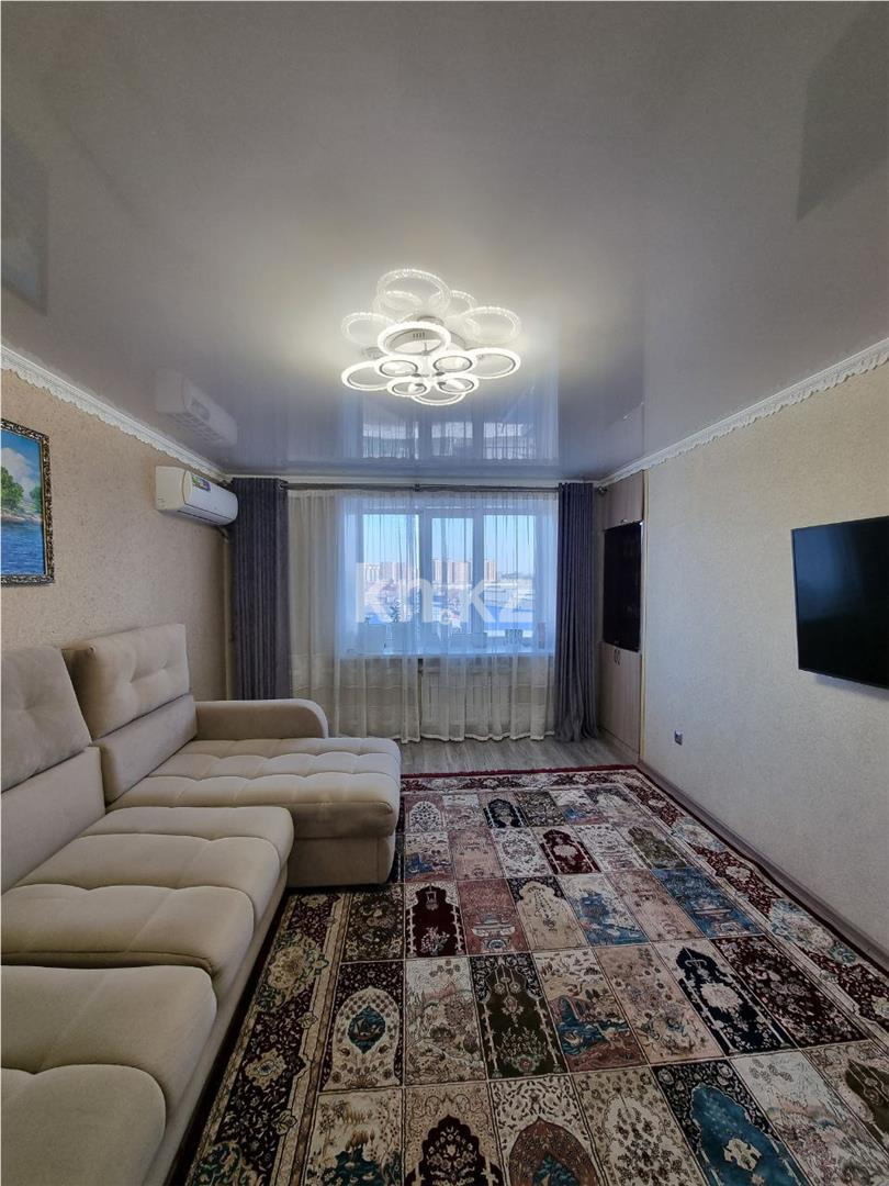 Продажа 4-комнатной квартиры, 90 м², ул. Дюсембекова, дом  4 - Продажа  четырехкомнатных квартир в Караганде с фото фото 1 из 19