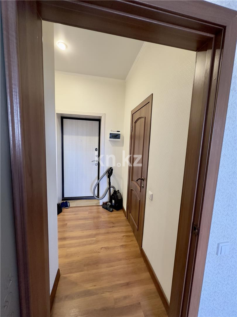 Продажа 2-комнатной квартиры, 61 м², мкр-н Степной-2 - Продажа  двухкомнатных квартир в Караганде фото 13 из 18