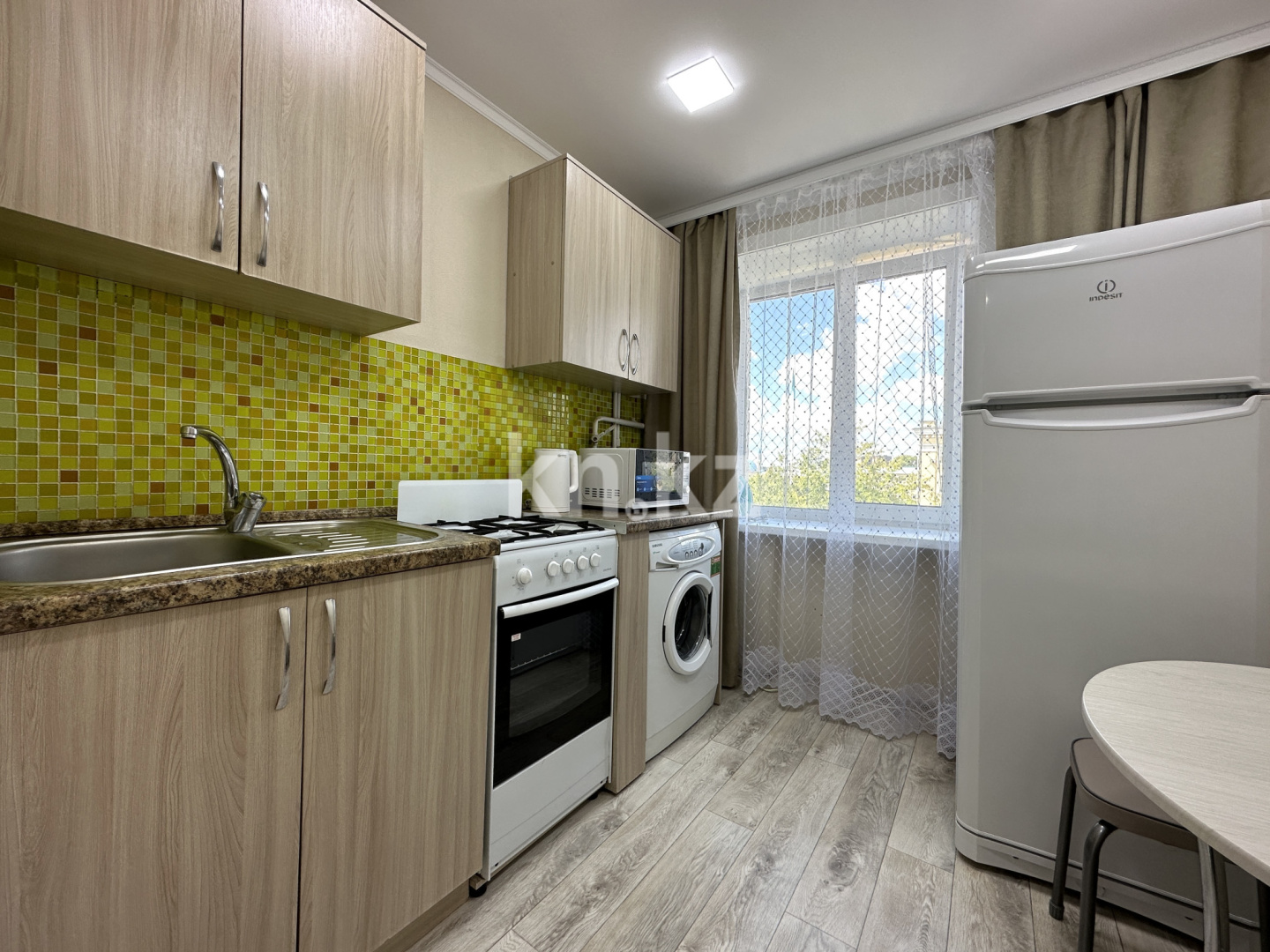 Аренда 1-комнатной квартиры посуточно, 1 м², ул. Жамбыла Жабаева, дом  170 - Аренда квартир посуточно в Петропавловске фото 7 из 8