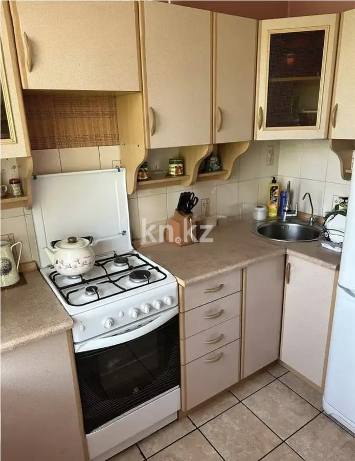 Продажа 3-комнатной квартиры, 60 м², мкр-н 9, дом  2 в Алматы - фото 4