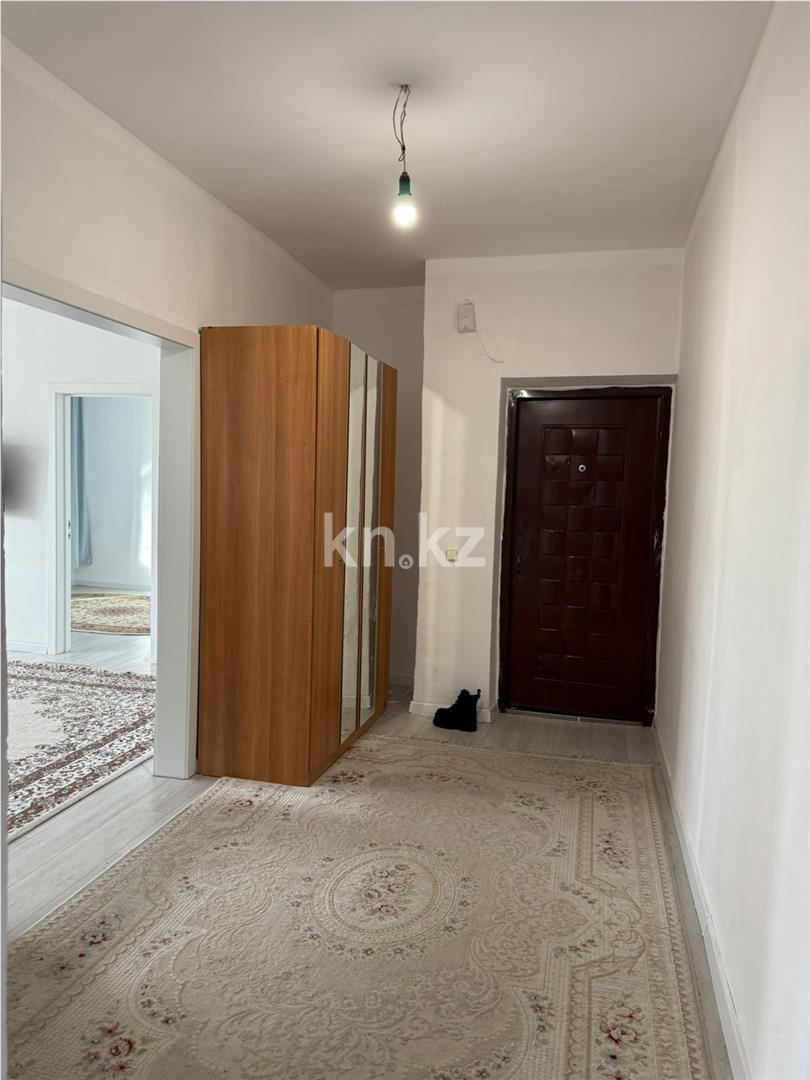 Продажа 3-комнатной квартиры, 74 м², пр. Шахтеров в Караганде - фото 12