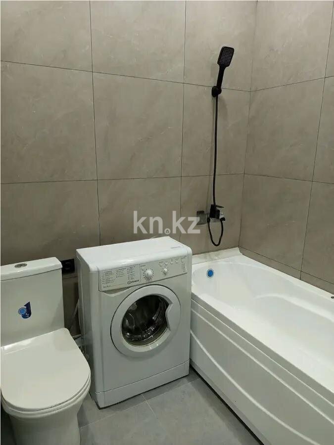 Продажа 2-комнатной квартиры, 42 м² в Алматы - фото 4
