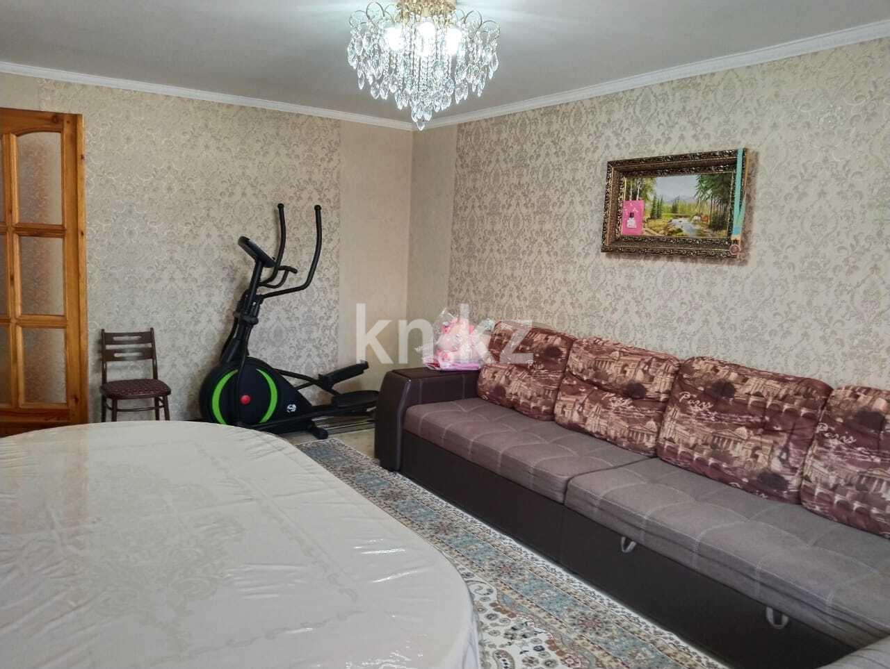 Продажа 3-комнатной квартиры, 71 м², мкр-н Степной-2 - Продажа квартир в Караганде фото 2 из 12