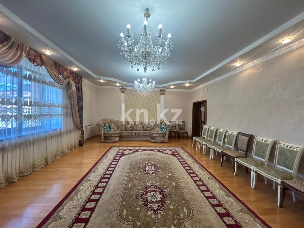 Продажа 7-комнатного дома, 430 м² - Продажа домов, коттеджей в Костанае фото 1 из 34