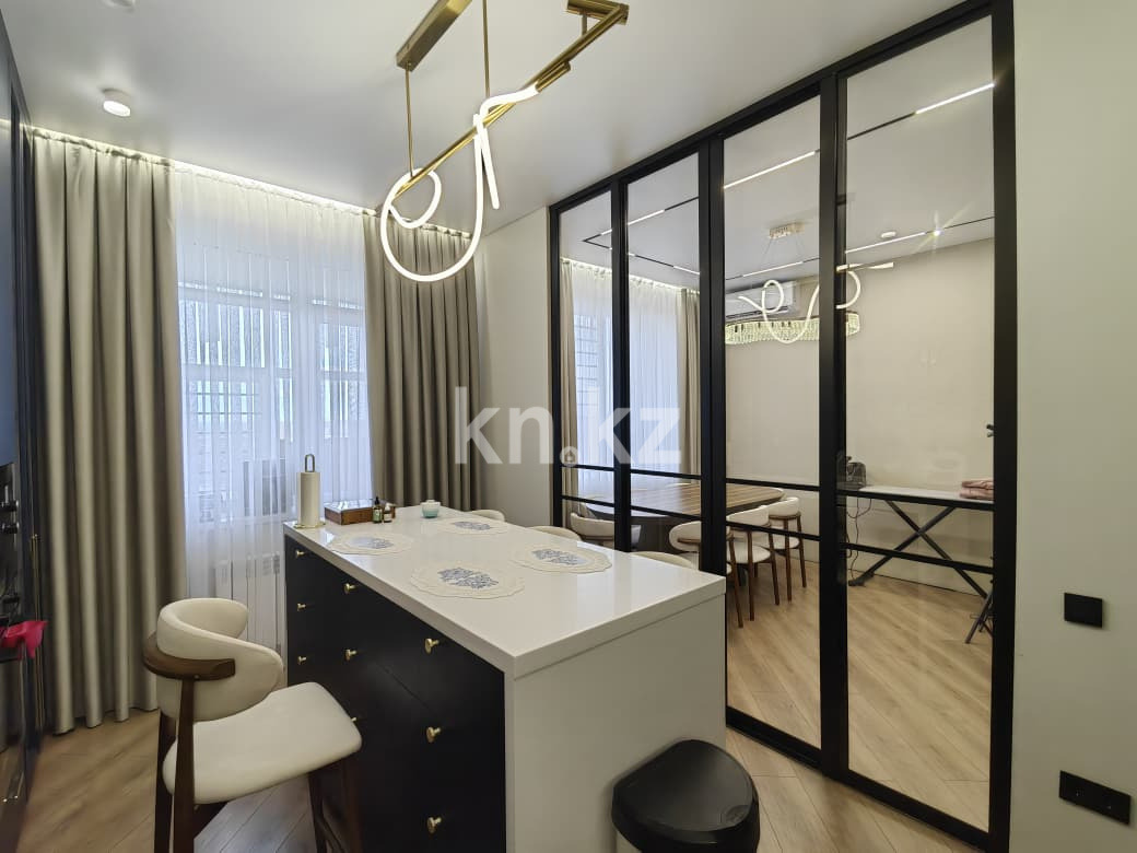 Продажа 3-комнатной квартиры, 97 м² в Караганде - фото 21