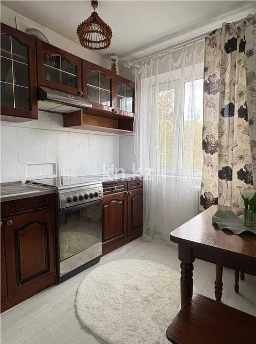 Продажа 3-комнатной квартиры, 63 м², 19 мкр., дом  47 - Продажа квартир в Караганде без посредников фото 4 из 6