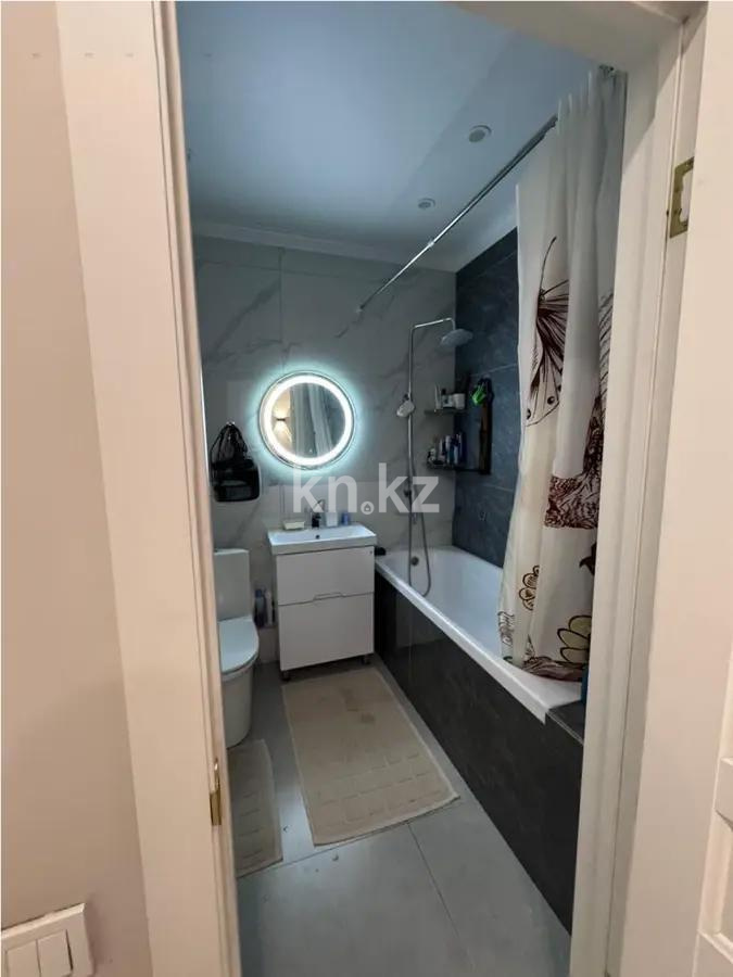 Продажа 2-комнатной квартиры, 48 м², ул. Толе би, дом  285/8 в Алматы - фото 4