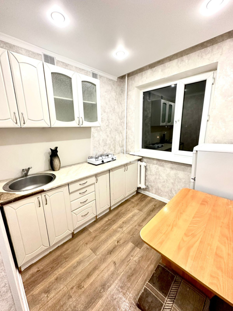 Продажа 2-комнатной квартиры, 45 м² - Продажа двухкомнатных квартир в панельном доме в Темиртау - страница 3 фото 1 из 12