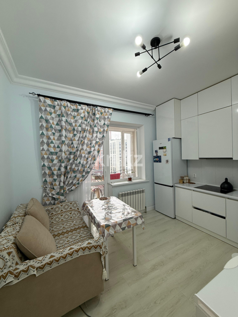 Аренда 1-комнатной квартиры, 46 м², пр. Кабанбай батыра, дом  64 - Аренда квартиры помесячно в Астане фото 2 из 5