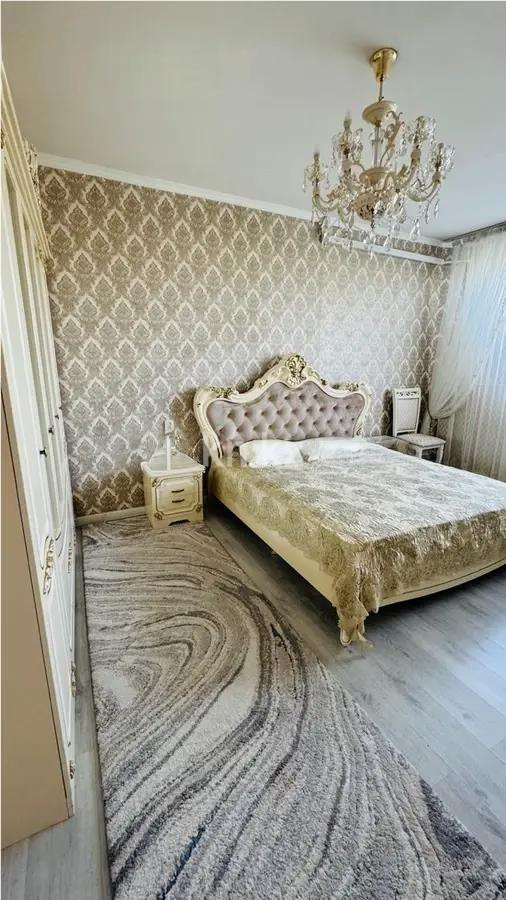 Продажа 3-комнатной квартиры, 80 м², мкр-н Аксай-2, дом  7 в Алматы - фото 2