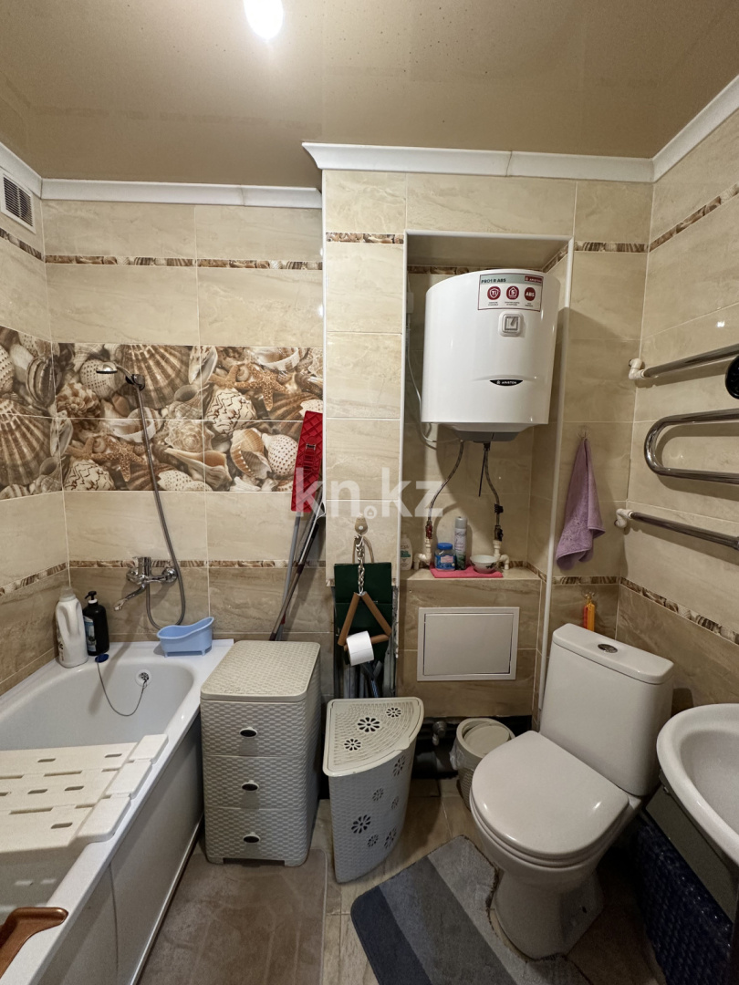 Продажа 3-комнатной квартиры, 61.8 м² - Продажа квартир в районе Юго-Восток в Караганде фото 17 из 31