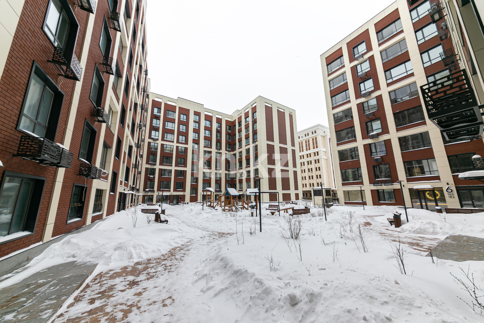 Продажа 1-комнатной квартиры, 42 м², ул. Бокейхана, дом  16/3 в Астане - фото 10