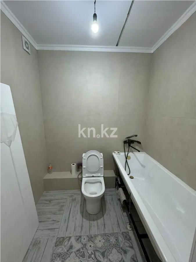 Продажа 2-комнатной квартиры, 60 м², ул. Толе би, дом  285/8 в Алматы - фото 4