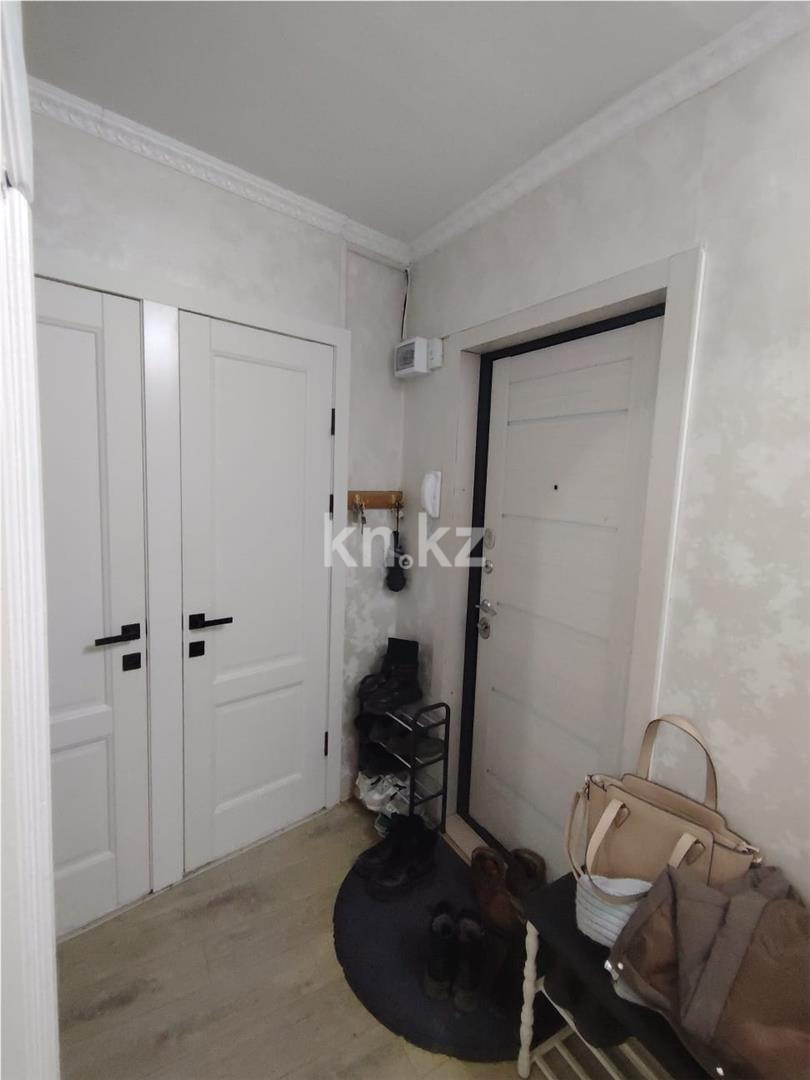 Продажа 4-комнатной квартиры, 62 м², ул. Язева в Караганде - фото 25