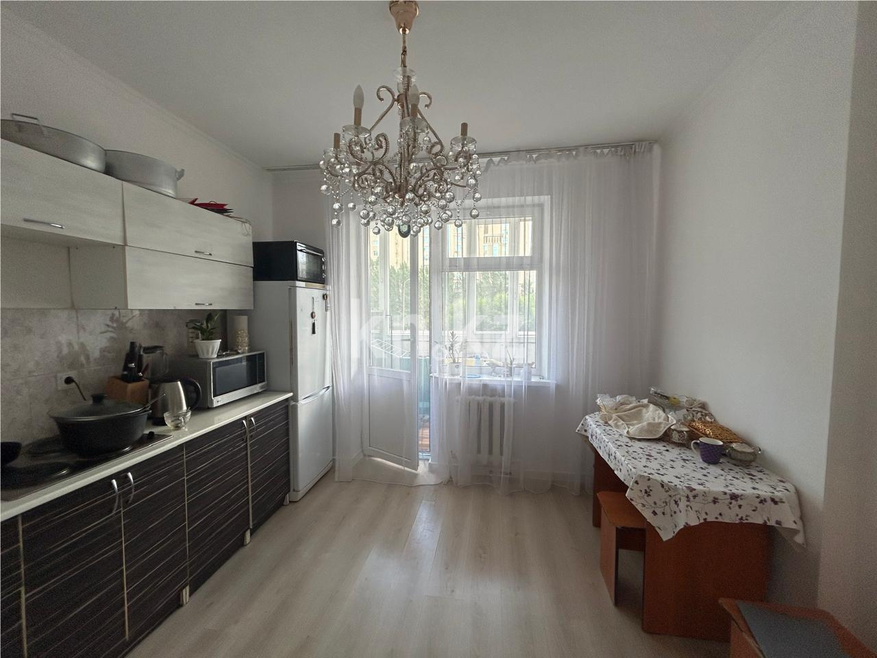 Продажа 1-комнатной квартиры, 41 м², пр. Мангилик Ел в Астане - фото 4