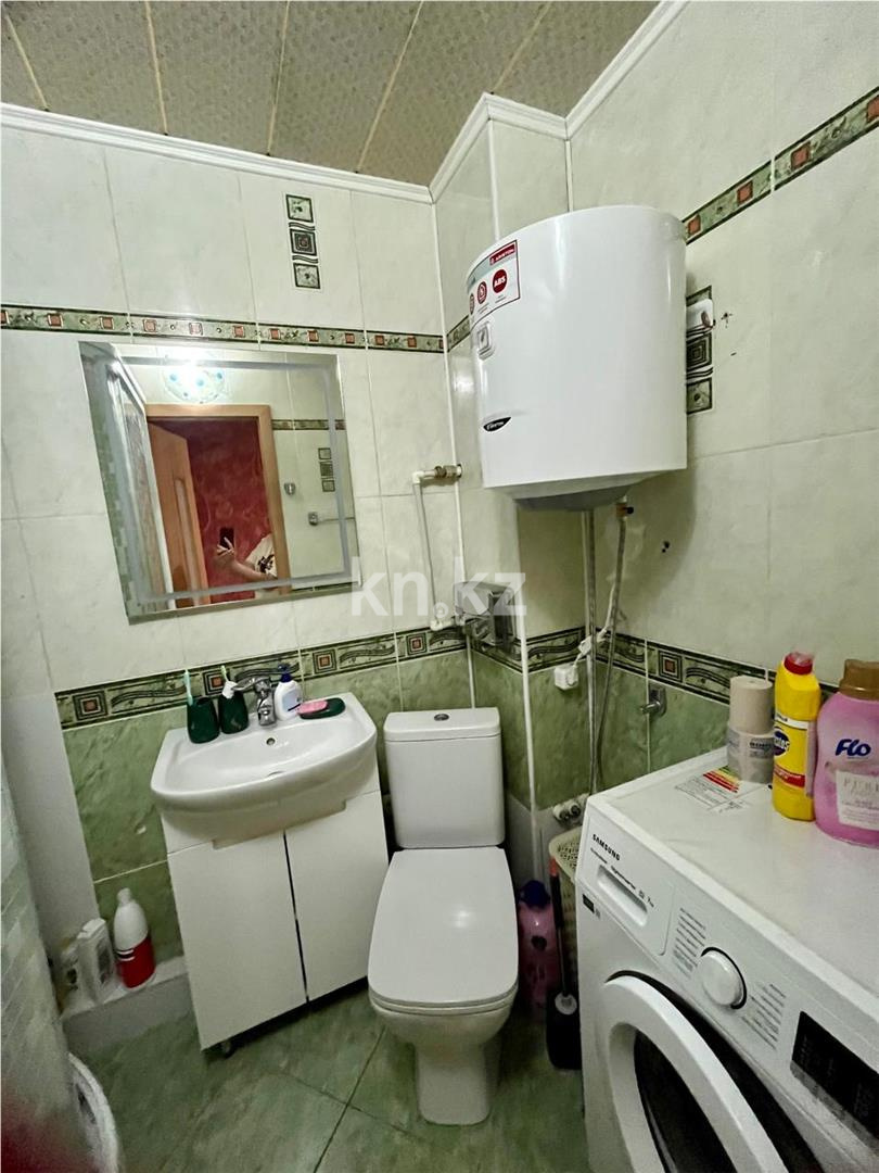 Продажа 3-комнатной квартиры, 62 м², мкр-н 19 в Караганде - фото 14