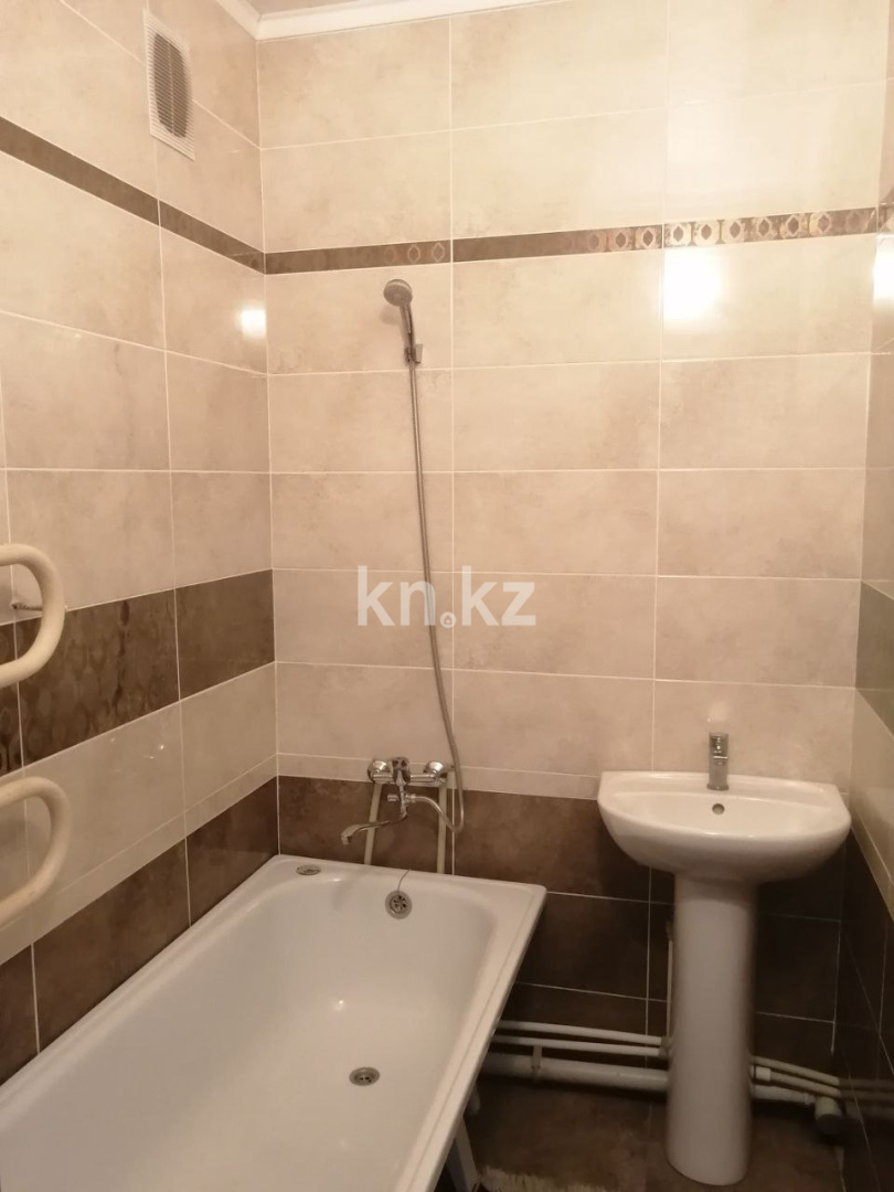 Продажа 2-комнатной квартиры, 51.7 м², ул. Кокжал Барака, дом  2 - Продажа  двухкомнатных квартир в Усть-Каменогорске фото 13 из 18