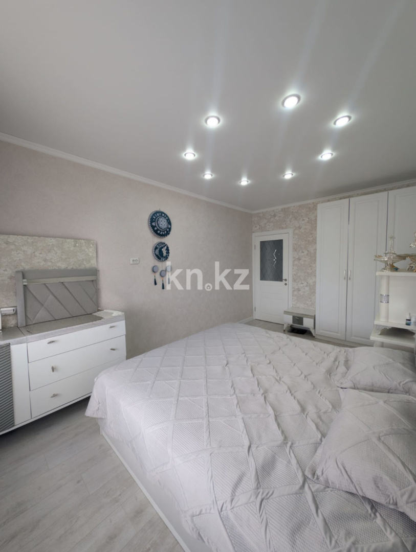Продажа 2-комнатной квартиры, 71.3 м² - Продажа квартир в Уральске фото 15 из 23