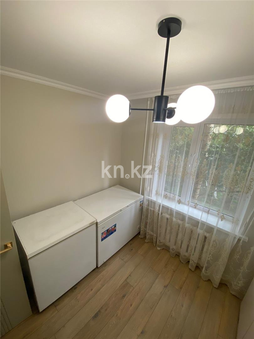 Продажа 5-комнатной квартиры, 100 м², 6-й мкр. - Продажа квартир в Казахстане фото 3 из 18