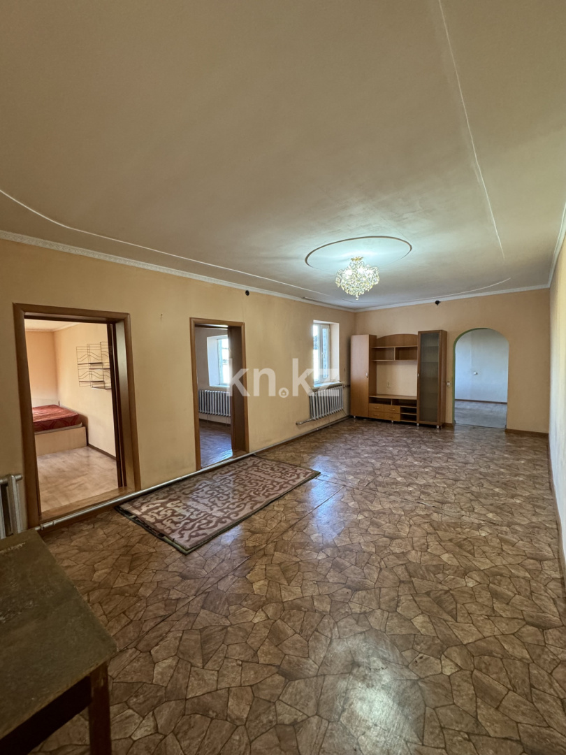 Продажа 3-комнатного дома, 80 м² - Продажа и аренда недвижимости в Семее фото 1 из 14