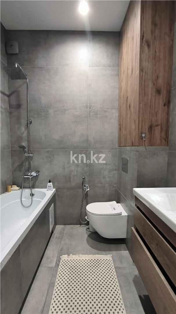 Продажа 3-комнатной квартиры, 83 м² - Продажа трехкомнатных квартир на Юго-Востоке Караганды - страница 5 фото 12 из 17