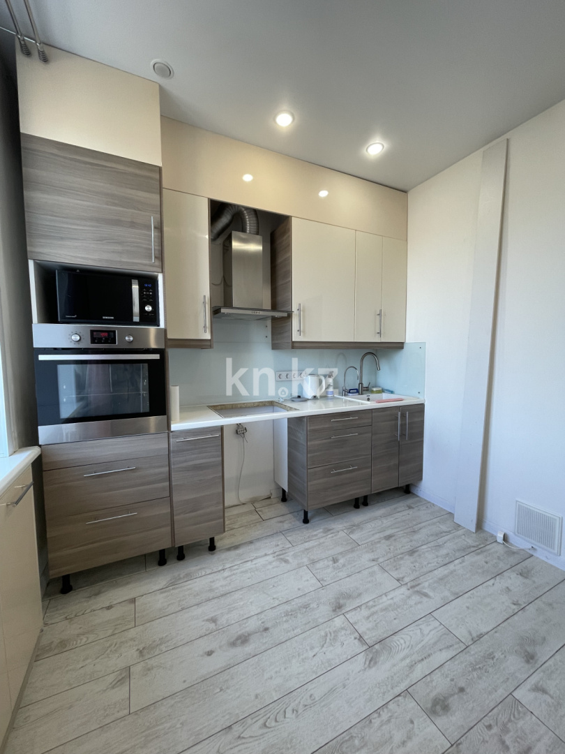 Продажа 3-комнатной квартиры, 84 м², ул. Казахстан, дом  116 - Продажа и аренда недвижимости в Усть-Каменогорске фото 6 из 13