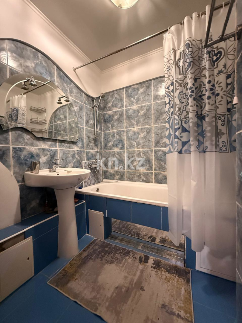 Продажа 3-комнатной квартиры, 70 м², ул. Жандосова, дом  37В в Алматы - фото 9