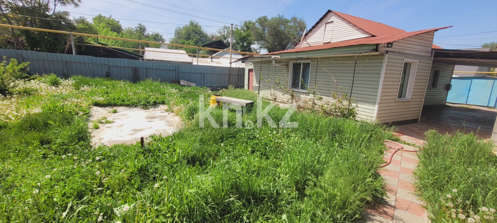 Аренда 3-комнатного дома, 80 м², Нажметдинова - Аренда квартир помесячно в Казахстане фото 1 из 5