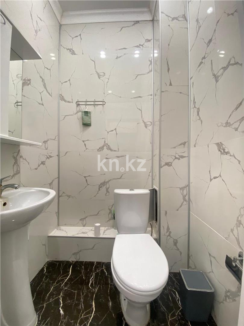 Продажа 2-комнатной квартиры, 61.5 м², ул. Омарова в Астане - фото 9