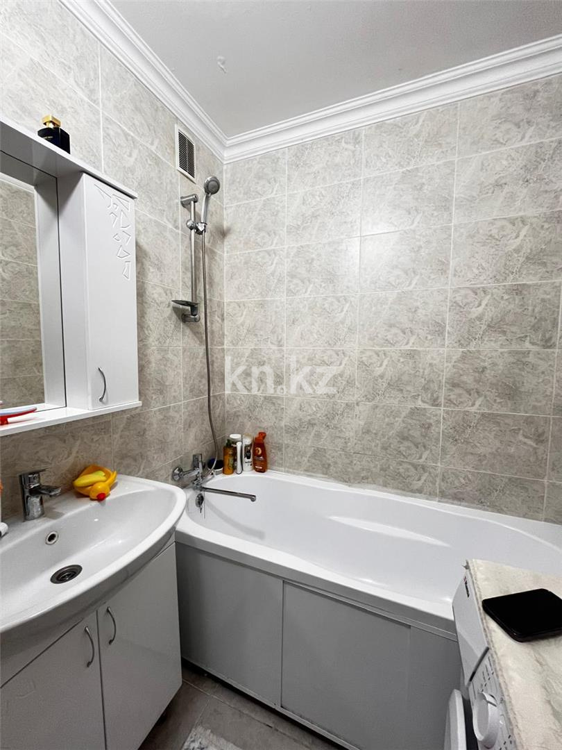 Продажа 4-комнатной квартиры, 78 м², ул. Рыскулова, дом  27 - Продажа  четырехкомнатных квартир в Караганде фото 14 из 18