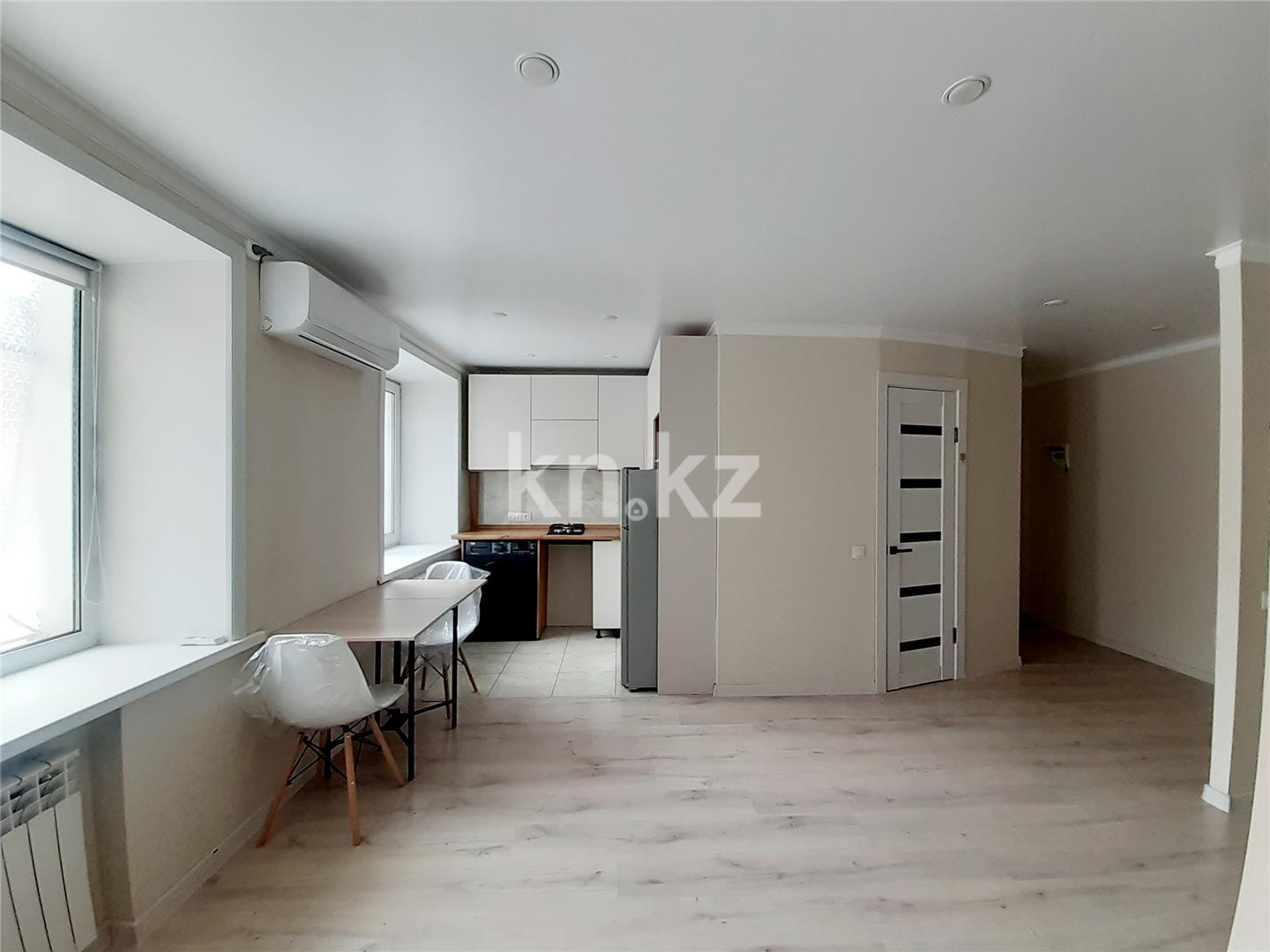 Продажа 1-комнатной квартиры, 29 м², ул. Аманжолова, дом  8 - Продажа  однокомнатных квартир в Караганде с фото фото 1 из 12