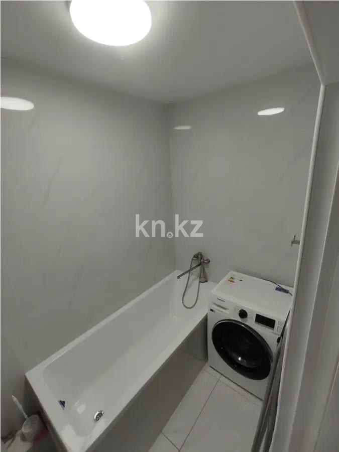 Продажа 2-комнатной квартиры, 52 м², мкр-н Аккент, дом  96 в Алматы - фото 3