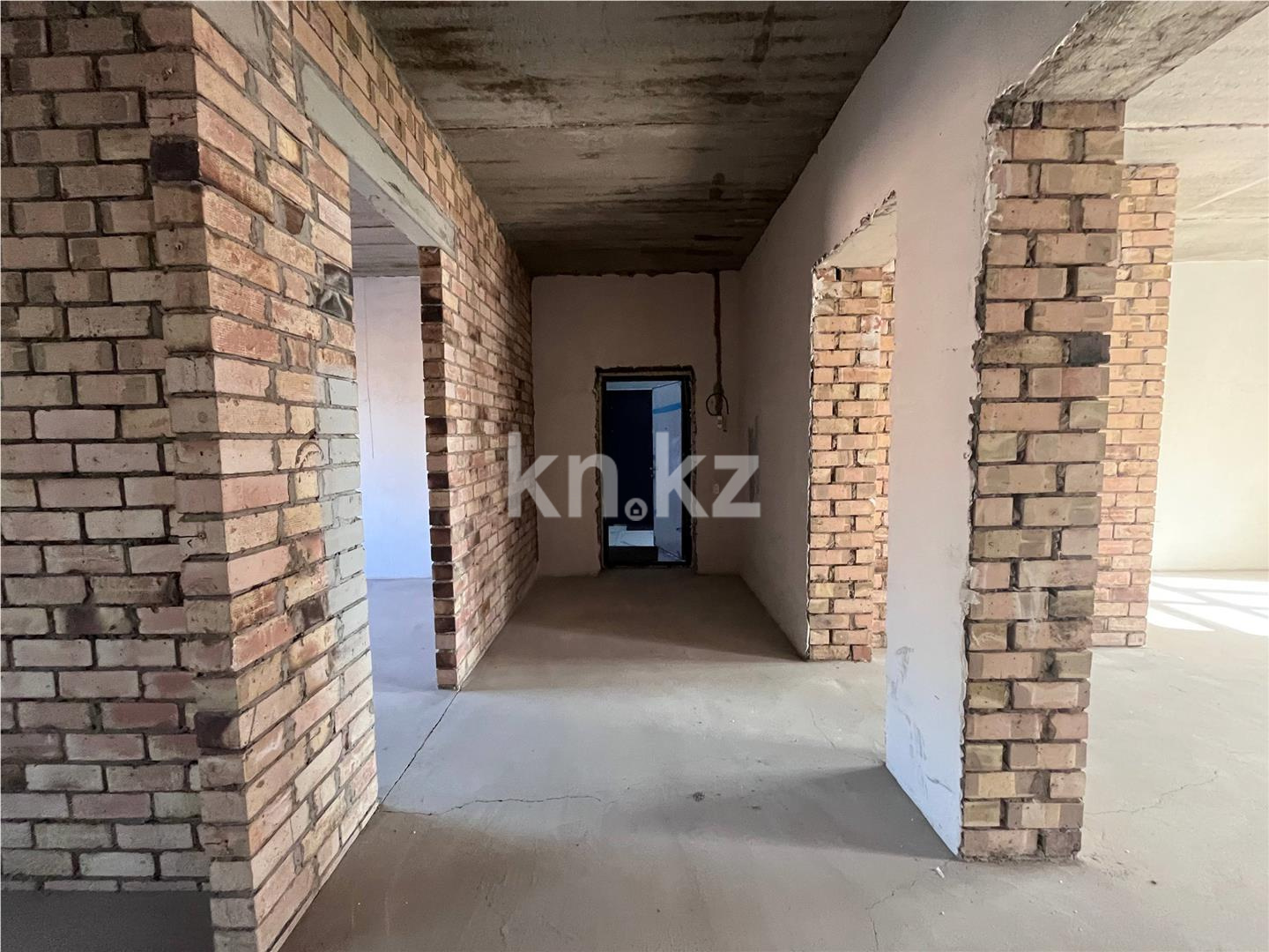Продажа 3-комнатной квартиры, 83 м² - Продажа квартир в новостройках Караганды - страница 35 фото 2 из 22