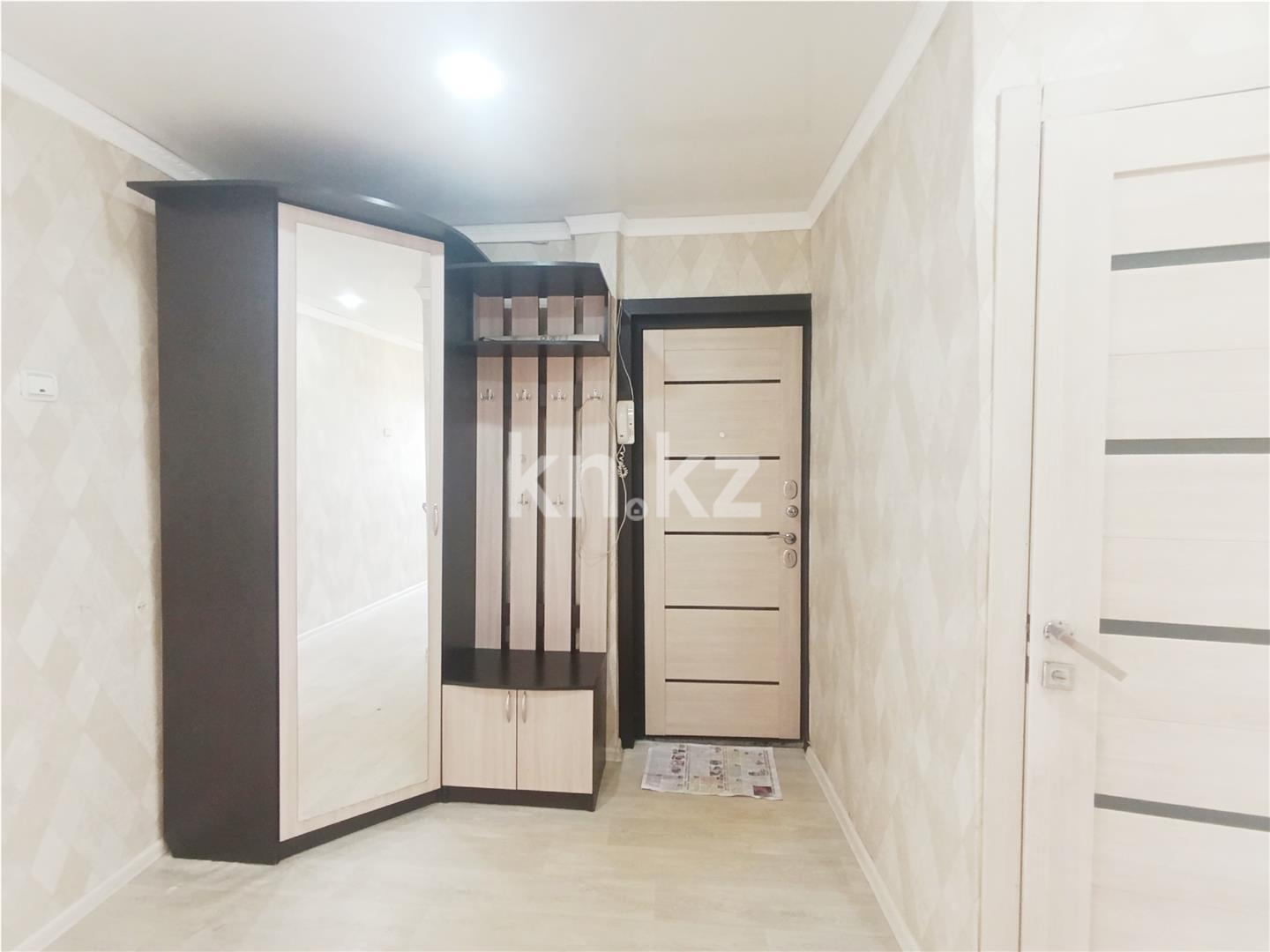 Продажа 3-комнатной квартиры, 62 м², мкр-н 23 - Продажа  трехкомнатных квартир в Караганде фото 13 из 18