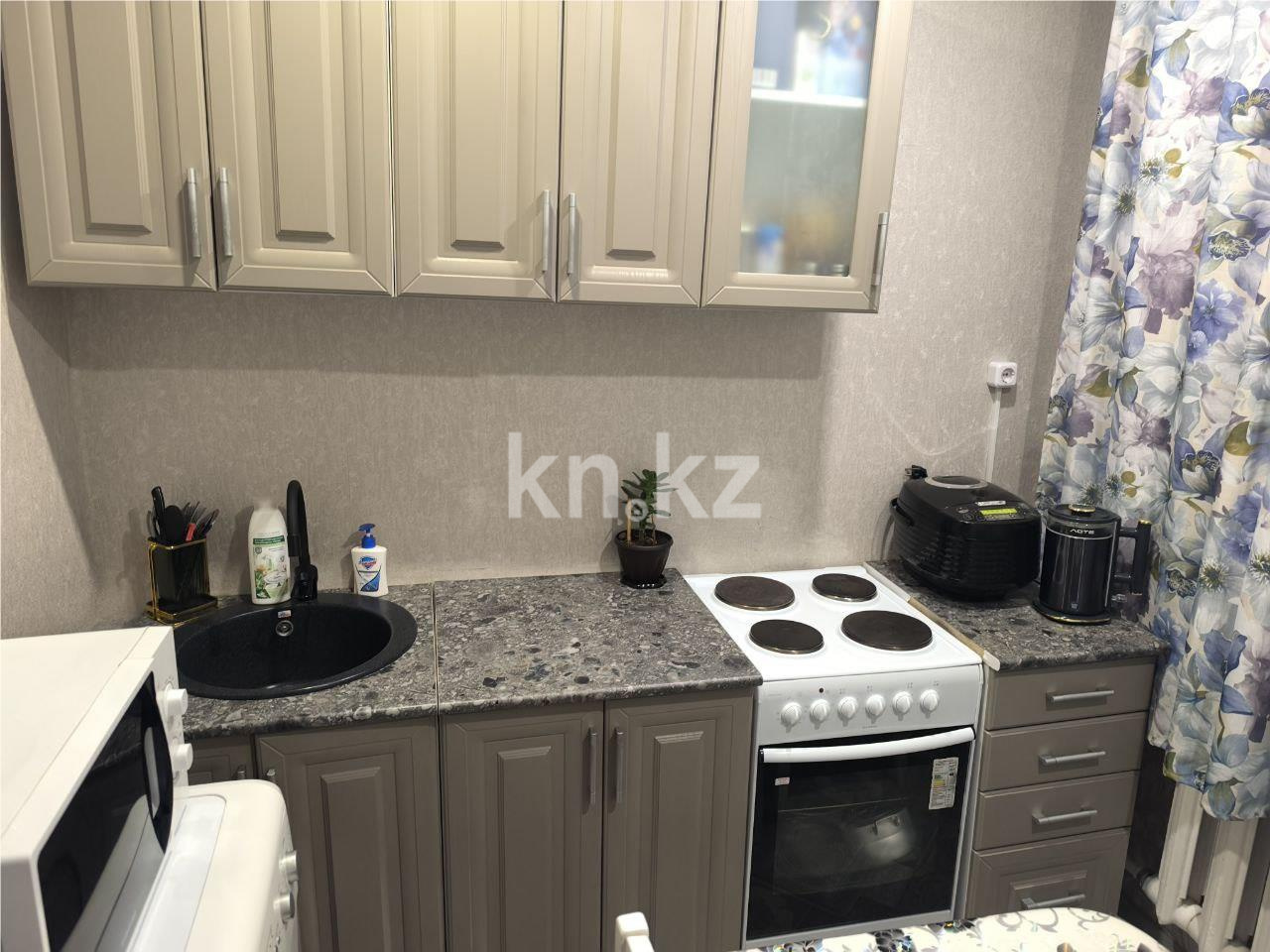 Продажа 4-комнатной квартиры, 76 м², ул. Дюсембекова - Продажа  четырехкомнатных квартир в Караганде фото 10 из 17