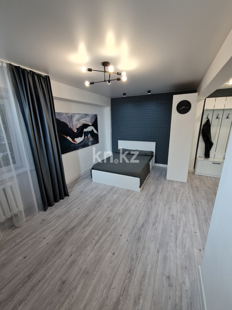 Аренда 1-комнатной квартиры посуточно, 36 м², Торайгырова, дом  111/2 - Продажа и аренда недвижимости в Павлодаре фото 1 из 5