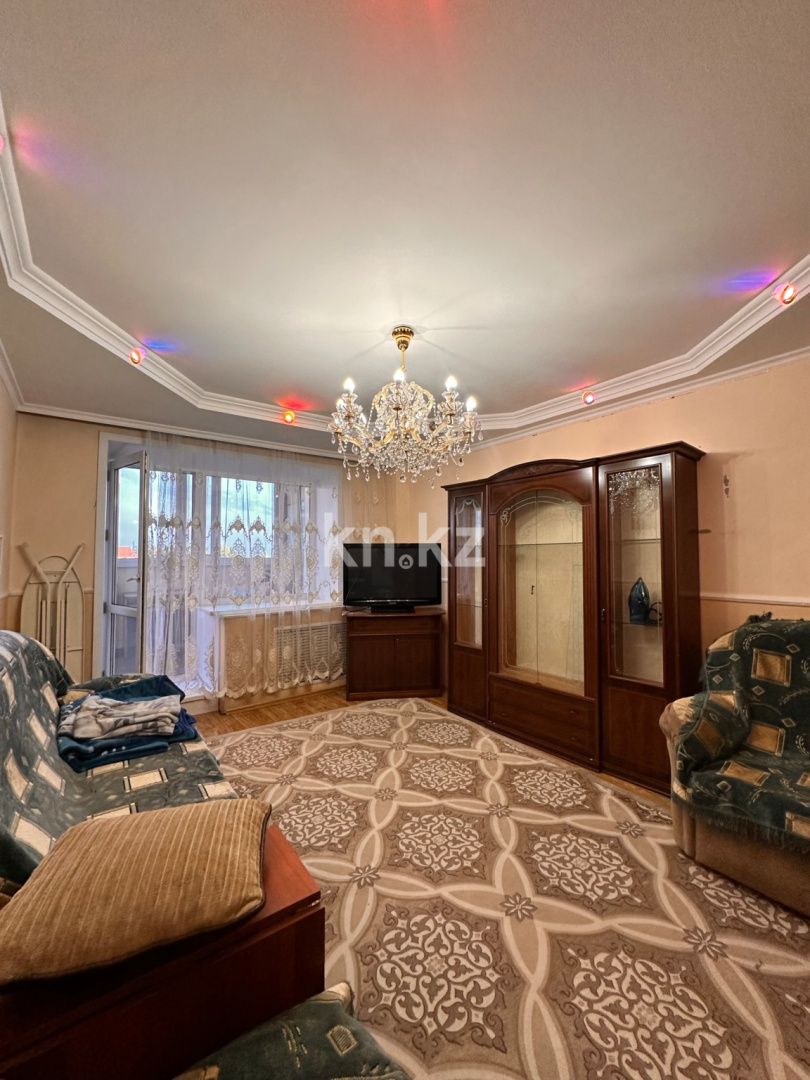 Аренда 3-комнатной квартиры, 75 м² - Аренда квартир помесячно в Караганде фото 1 из 18