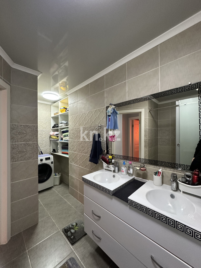 Продажа 4-комнатной квартиры, 76.3 м² - Продажа квартир в Городе Караганды - страница 2 фото 26 из 32