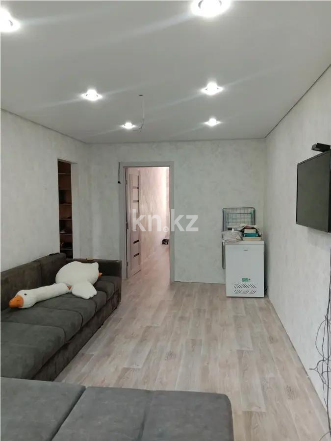 Продажа 2-комнатной квартиры, 48 м², ул. Казахстанская, дом  122 - Продажа  двухкомнатных квартир в Шахтинске фото 1 из 4