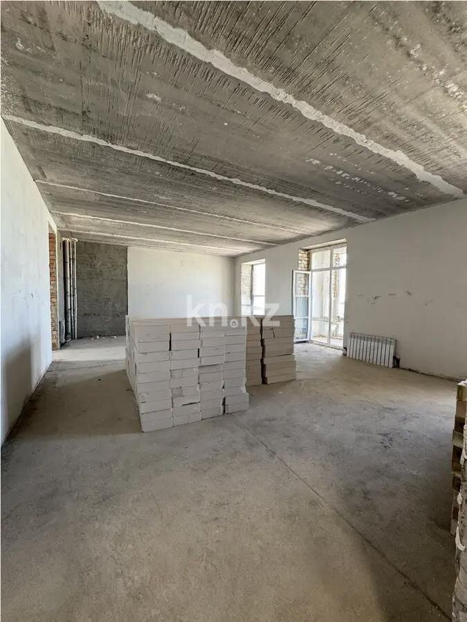 Продажа 3-комнатной квартиры, 79 м² в Караганде