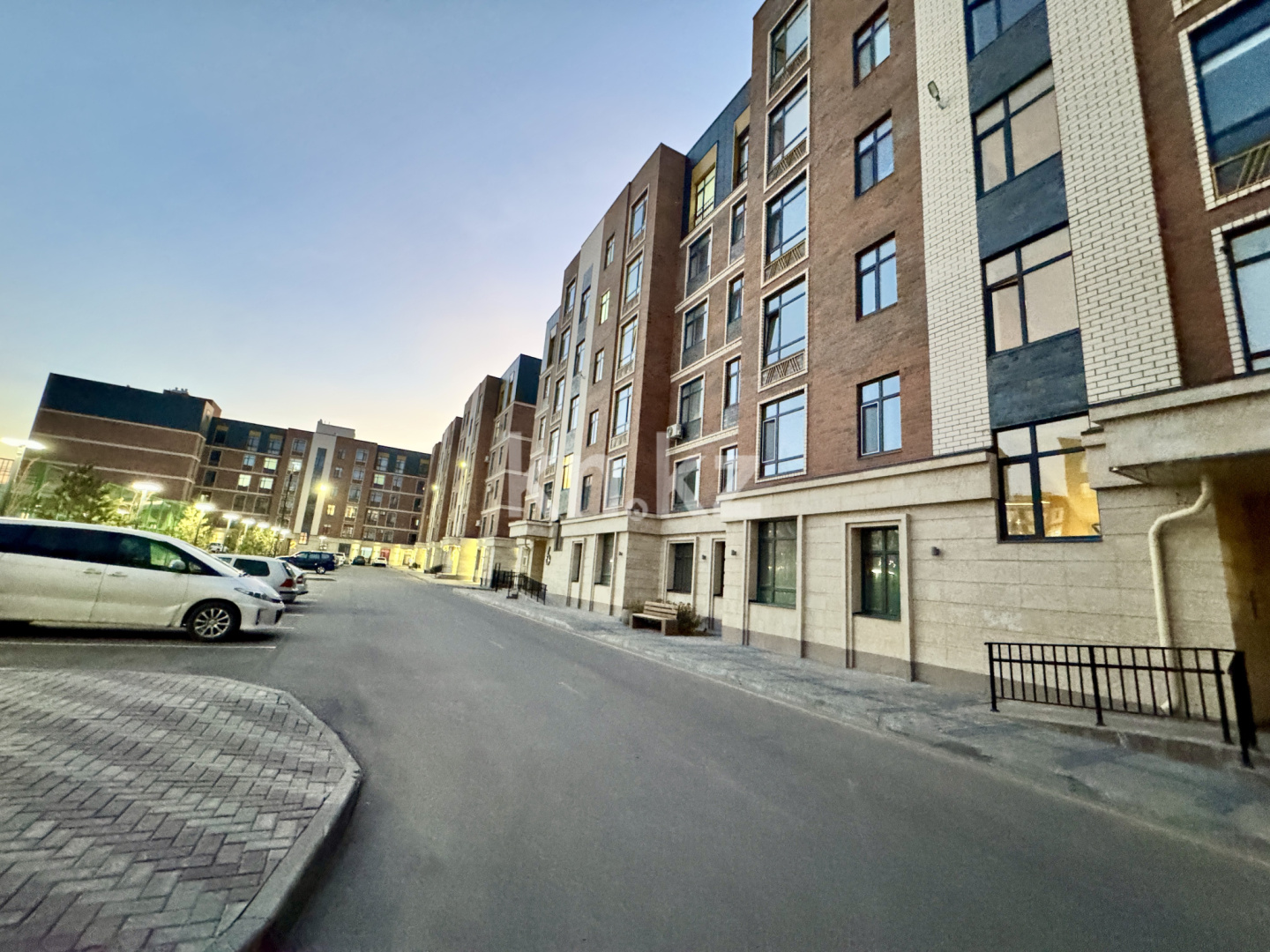 Продажа 2-комнатной квартиры, 63 м², 067 учетный квартал, дом  502 - Продажа квартир в Караганде с фото фото 3 из 31