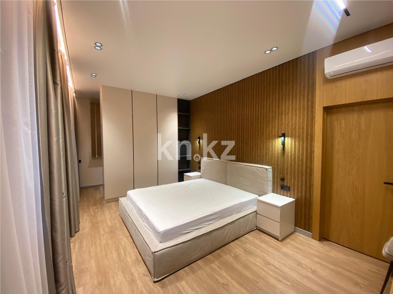 Продажа 4-комнатной квартиры, 136 м², пр. Мангилик Ел в Астане - фото 4