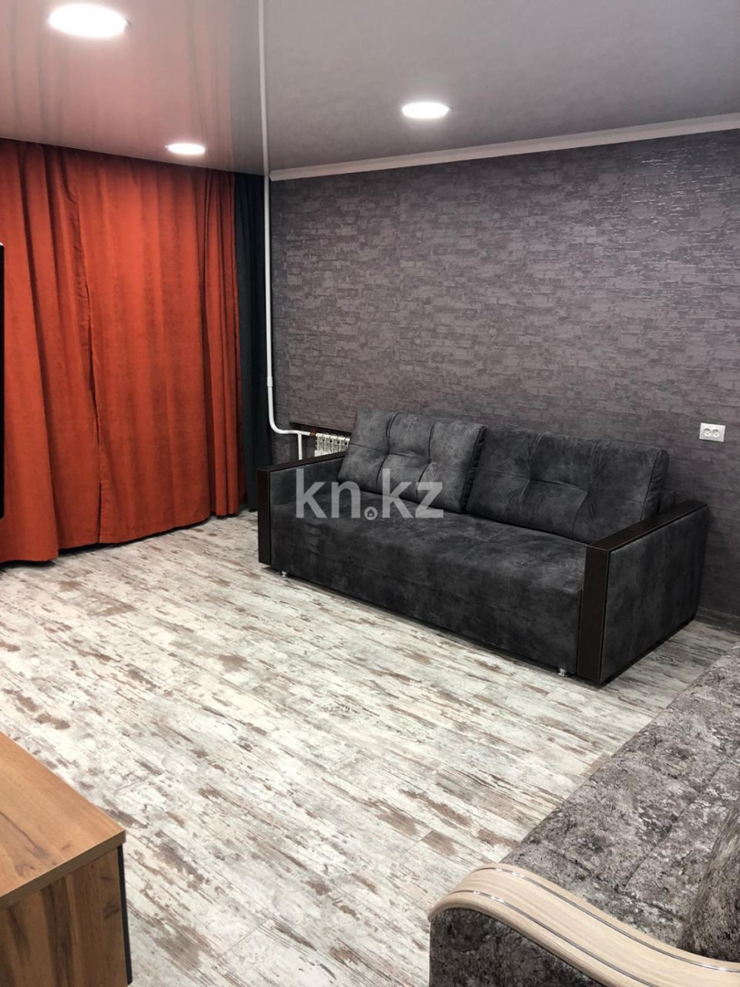 Аренда 3-комнатной квартиры посуточно, 78 м², ул. Набережная Славского, дом  48 - Аренда квартир посуточно в Усть-Каменогорске фото 24 из 24