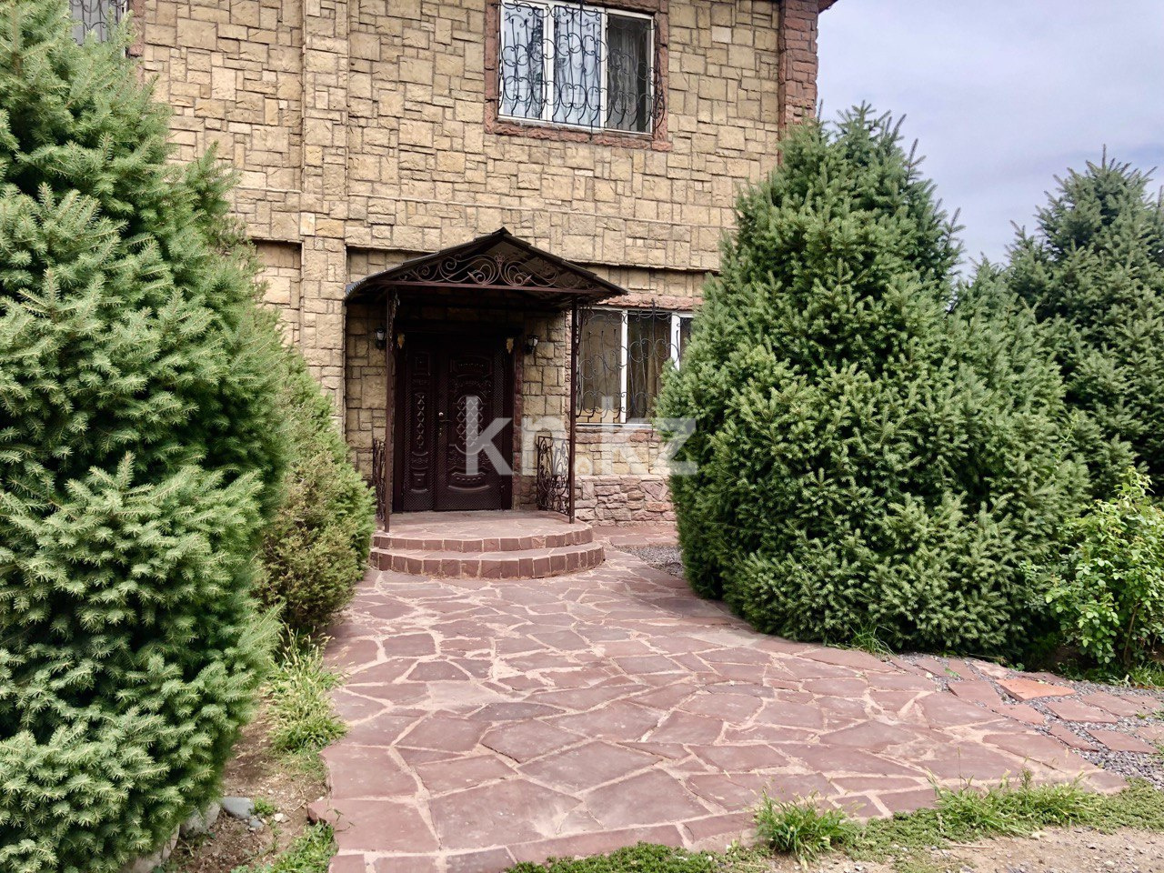 Продажа 5-комнатного дома, 230 м², ул. Халиуллина - Продажа домов, коттеджей в Алматы без посредников фото 5 из 22