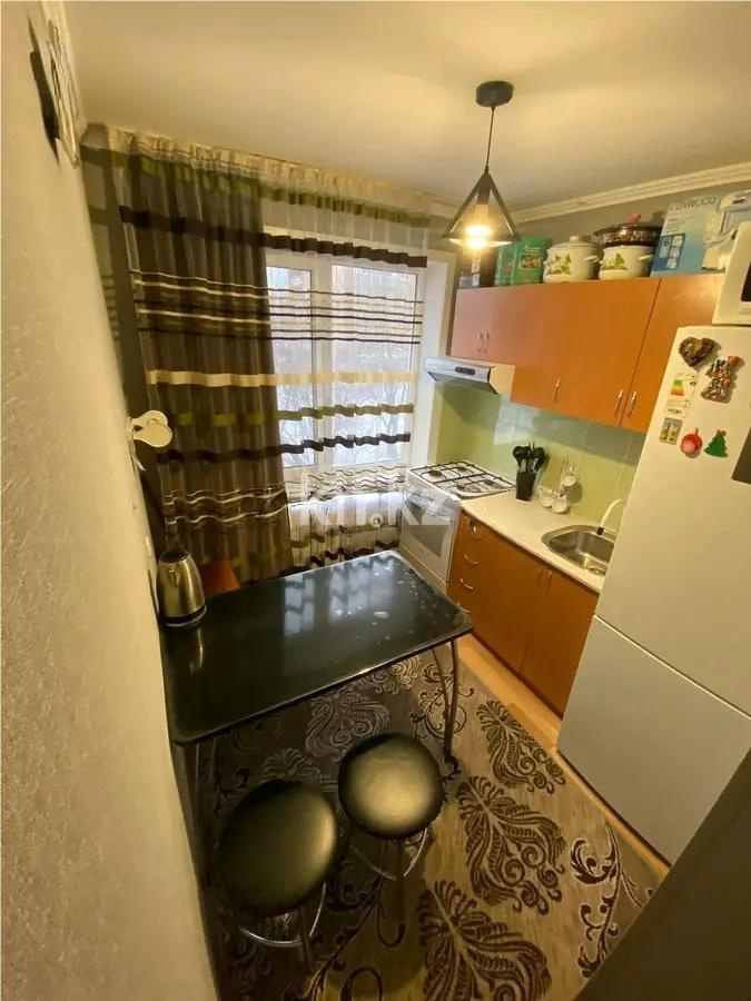 Продажа 4-комнатной квартиры, 61 м², мкр-н 23, дом  30 в Караганде - фото 5