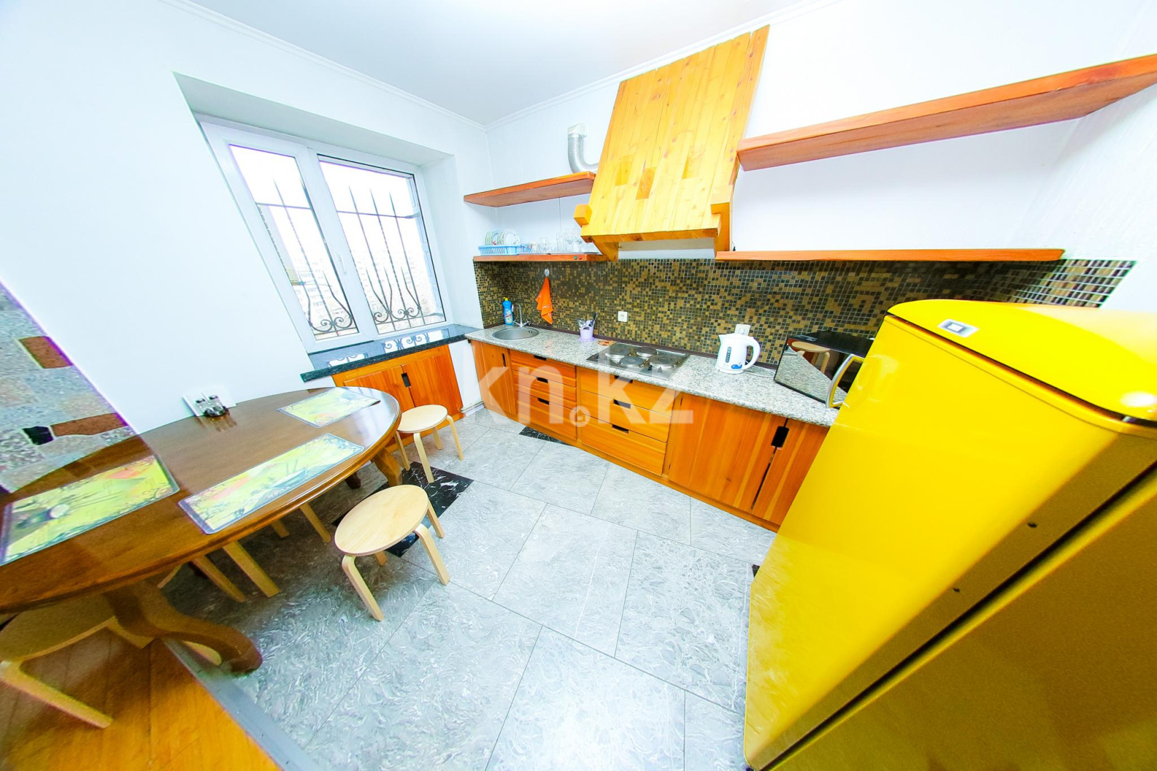 Аренда 2-комнатной квартиры посуточно, 70 м², ул. Крылова, дом  66 в Усть-Каменогорске - фото 3