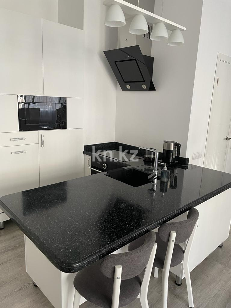 Аренда 2-комнатной квартиры, 55 м², мкр. Гульдер-1, дом  3/4 - Аренда квартир помесячно в Караганде с фото фото 2 из 20