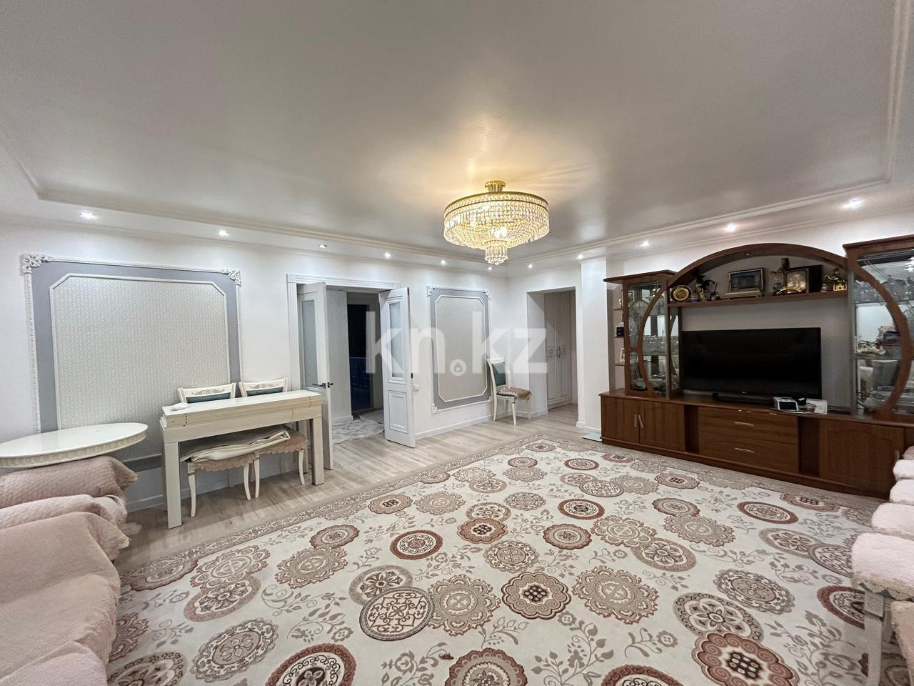 Продажа 5-комнатной квартиры, 107 м², ул. Муканова - Продажа квартир в Караганде фото 4 из 28