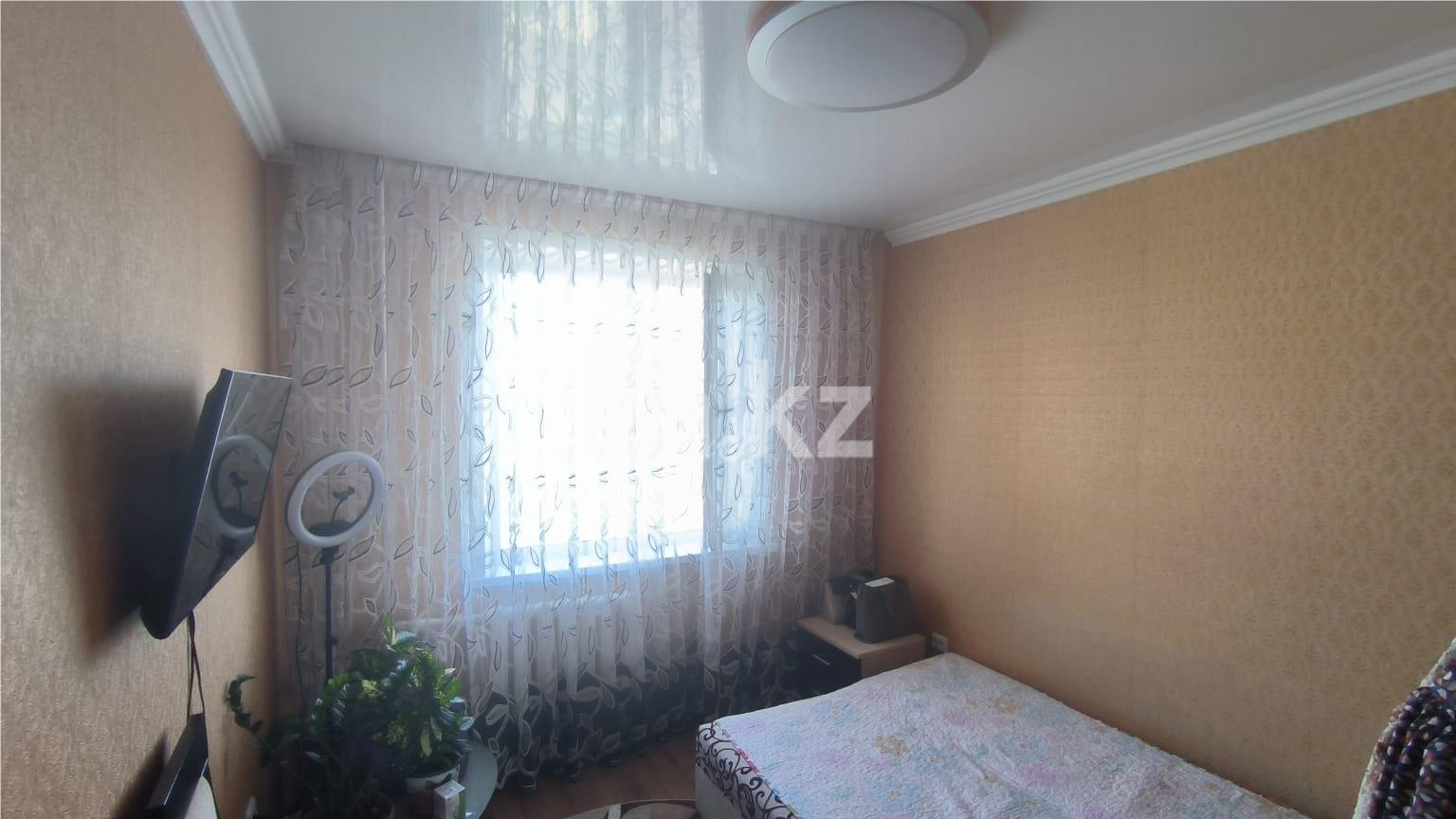 Продажа 4-комнатной квартиры, 78 м², ул. Дюсембекова - Продажа  четырехкомнатных квартир в Караганде фото 4 из 22