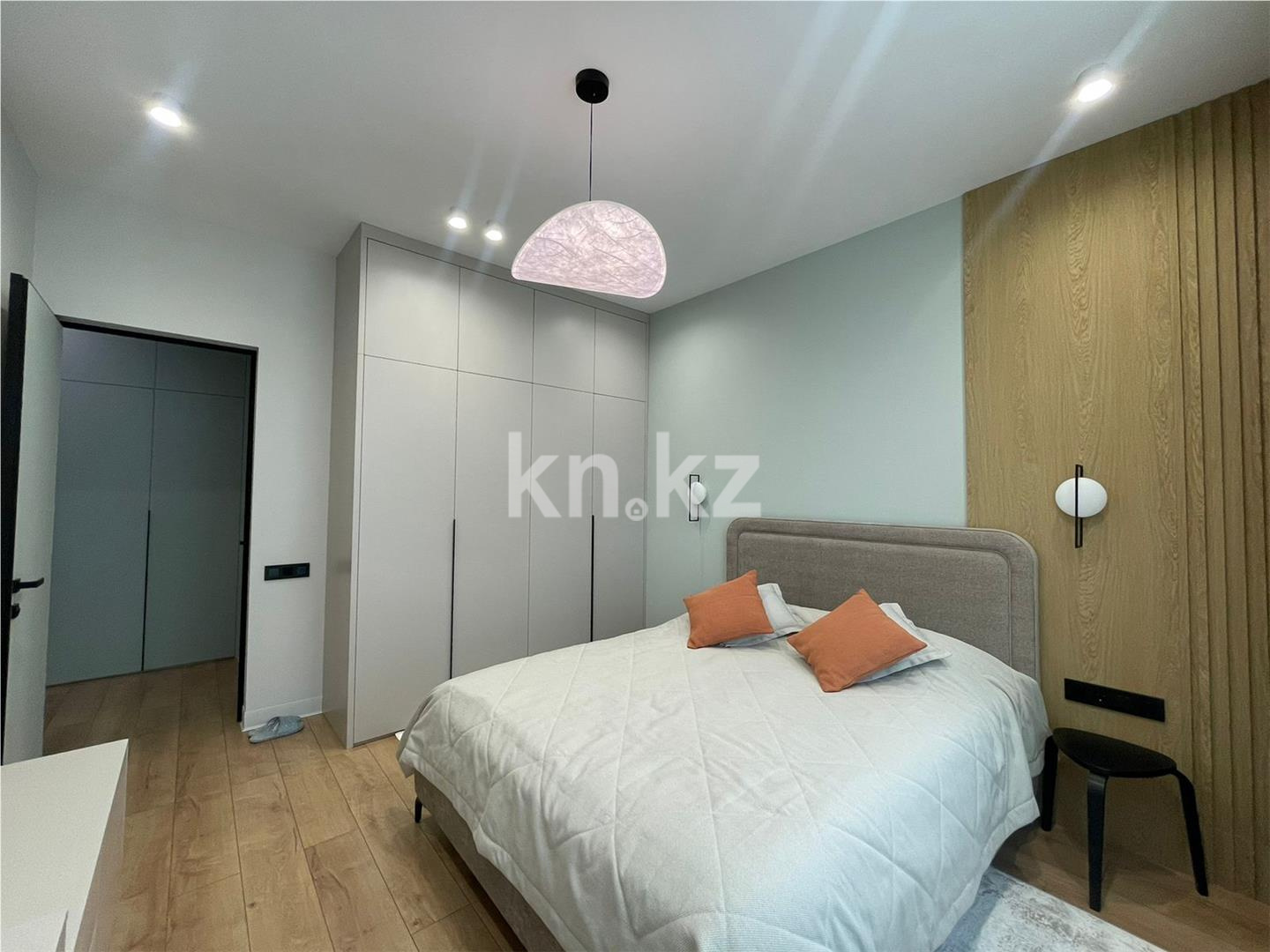 Продажа 2-комнатной квартиры, 68 м², ул. Е-900 в Астане - фото 3